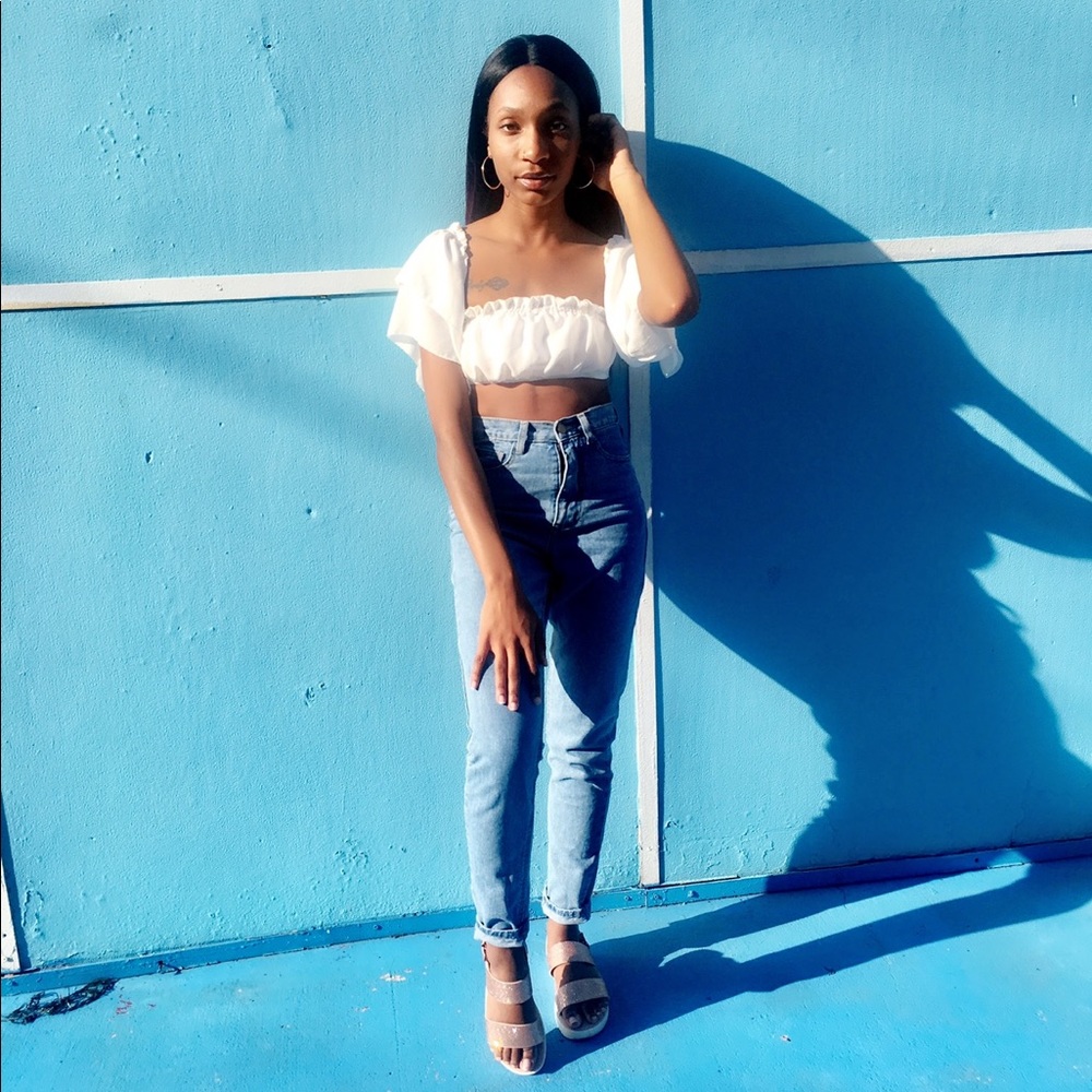 Meet your Posher, Ebony